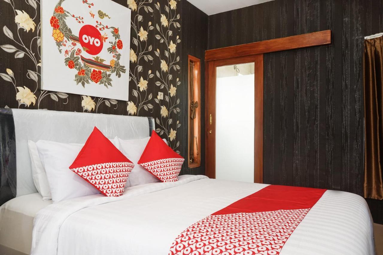 Super Oyo 444 Rafitha Homestay Baturetno Exterior photo