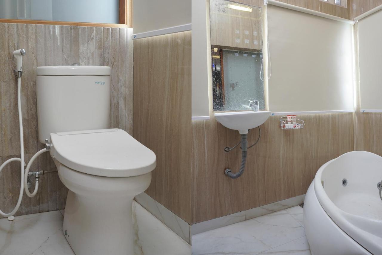Super Oyo 444 Rafitha Homestay Baturetno Exterior photo